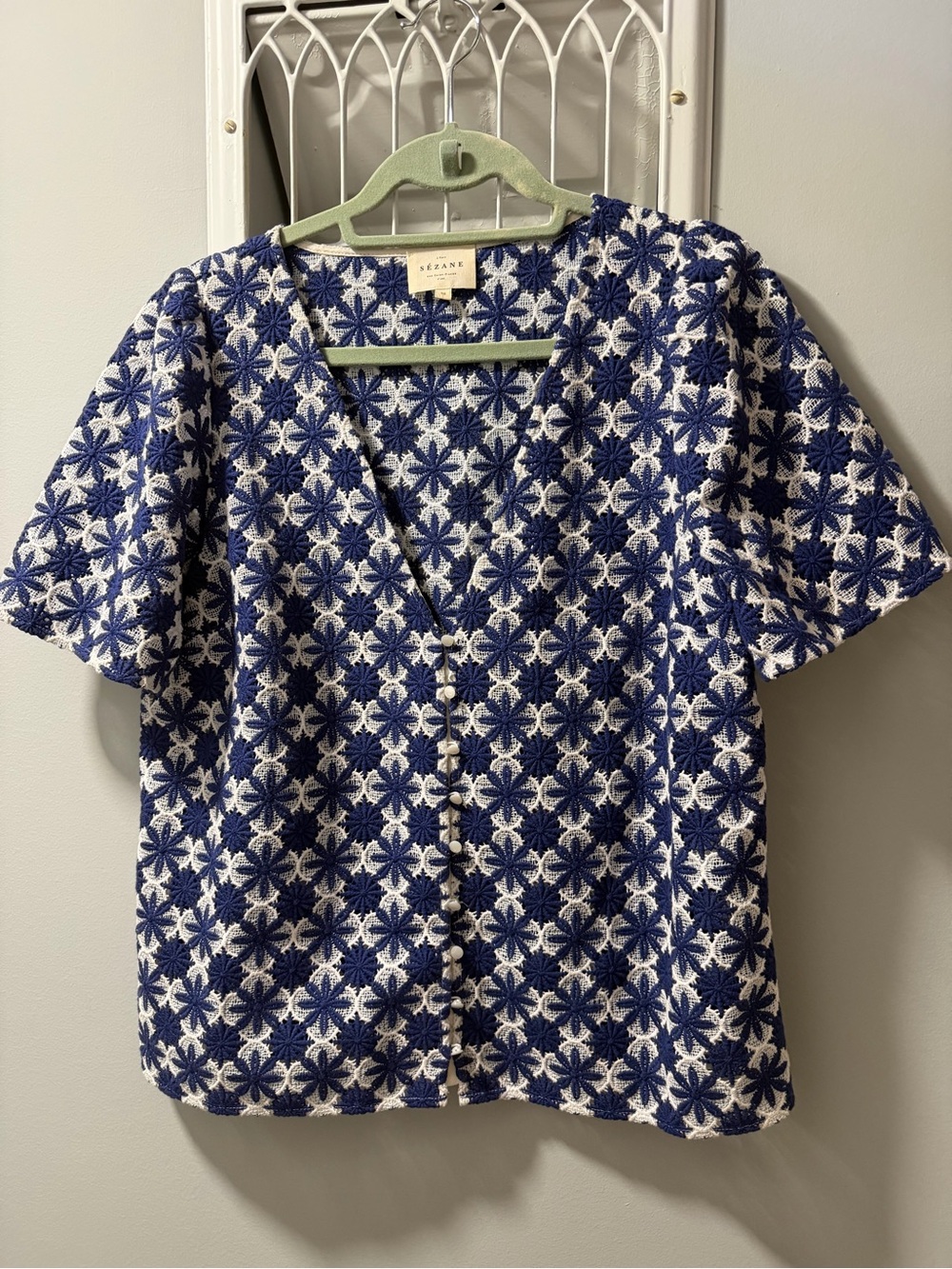 Sezane Floral Laze Button-Front Top, Sz 38 (6)